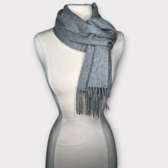 Bytu Cashmere Wool Fringe Scarf Gray Preppy Classic - Picture 1 of 9